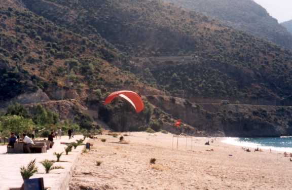 oludeniz.jpg (35739 bytes)